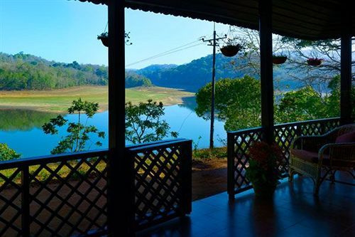 Ktdc Lake Palace Thekkady Kumily Extérieur photo